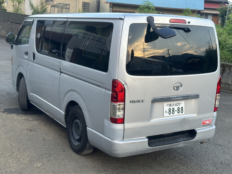 HIACE VAN