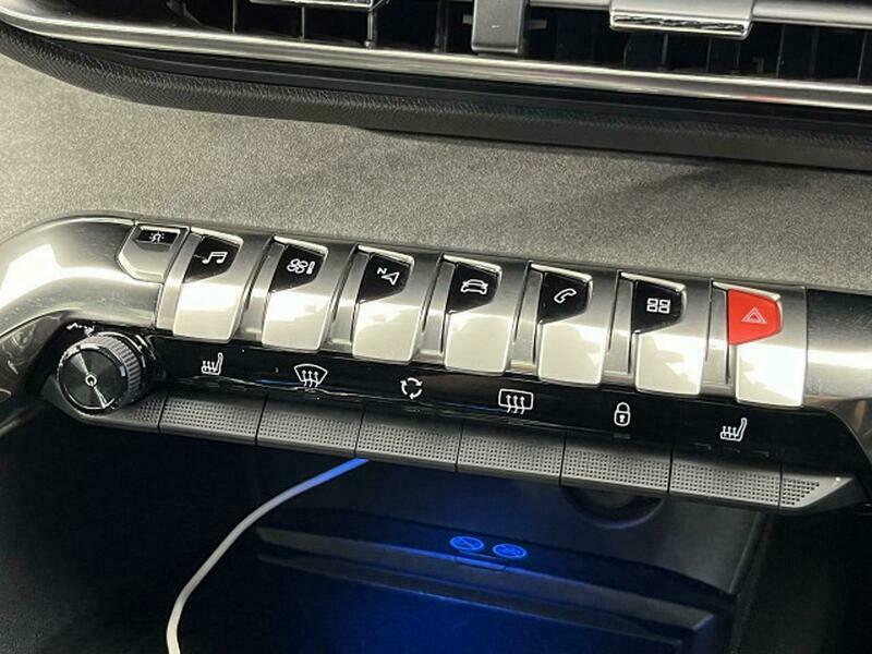 3008