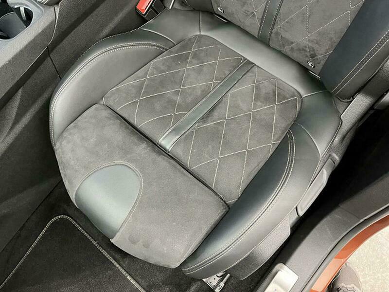 3008