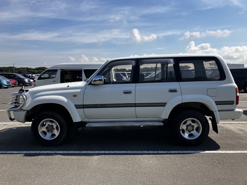 LAND CRUISER