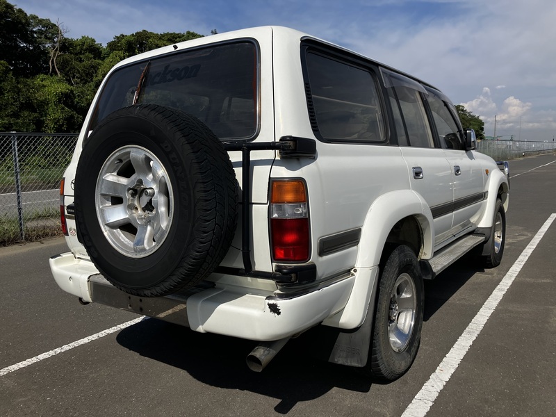 LAND CRUISER