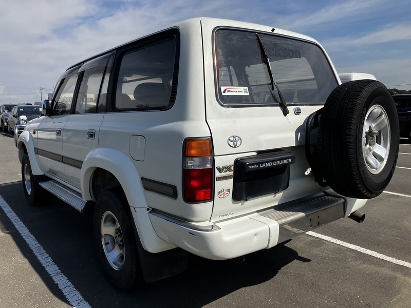 LAND CRUISER