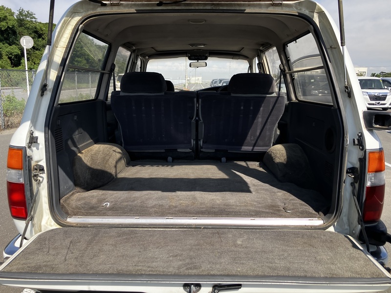 LAND CRUISER