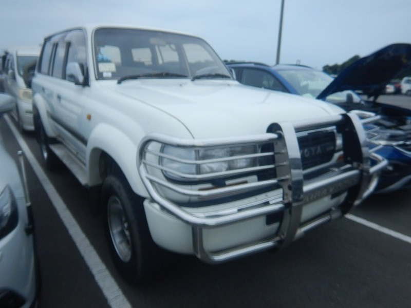 LAND CRUISER