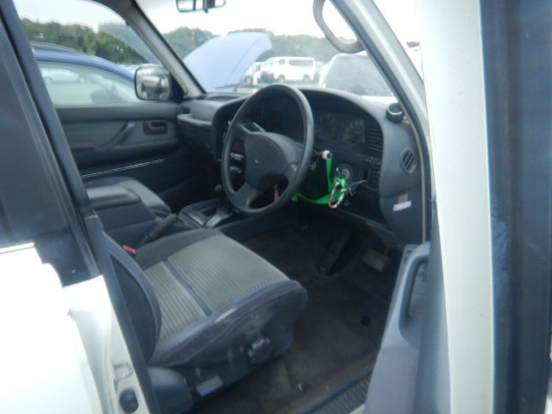 LAND CRUISER
