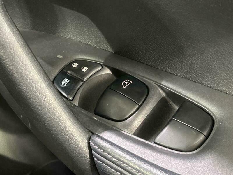 X-TRAIL-52