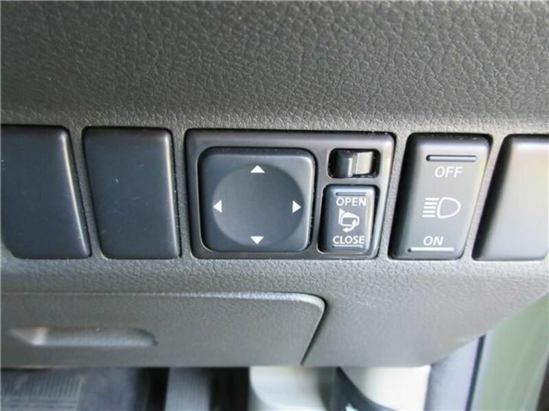 X-TRAIL-18