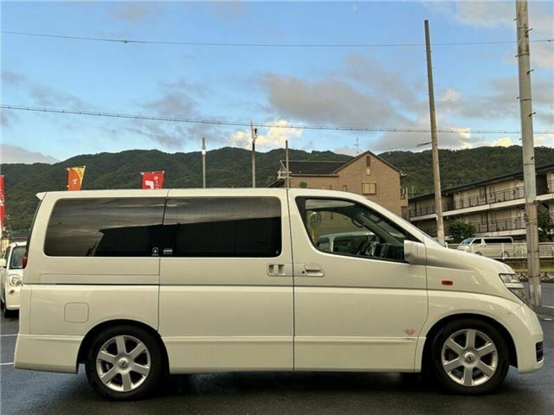 ELGRAND-12