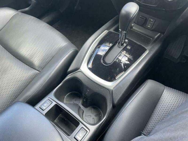 X-TRAIL-12
