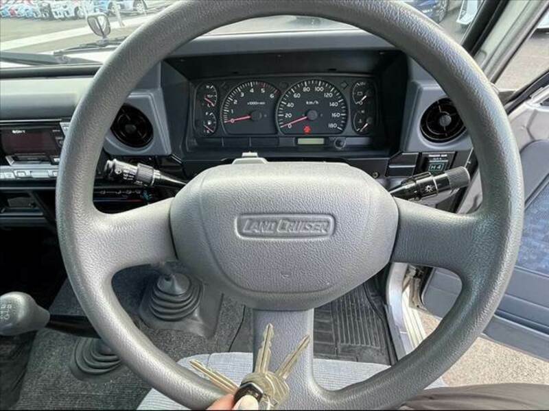 LAND CRUISER