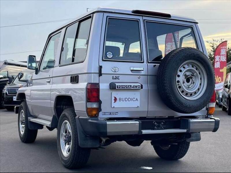 LAND CRUISER