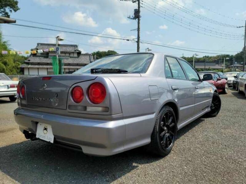 SKYLINE