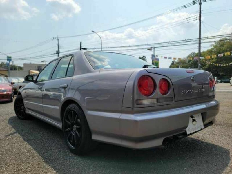 SKYLINE
