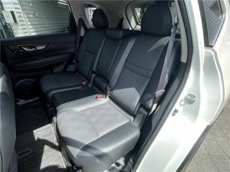 X-TRAIL-12