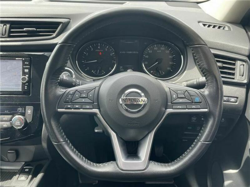 X-TRAIL-21