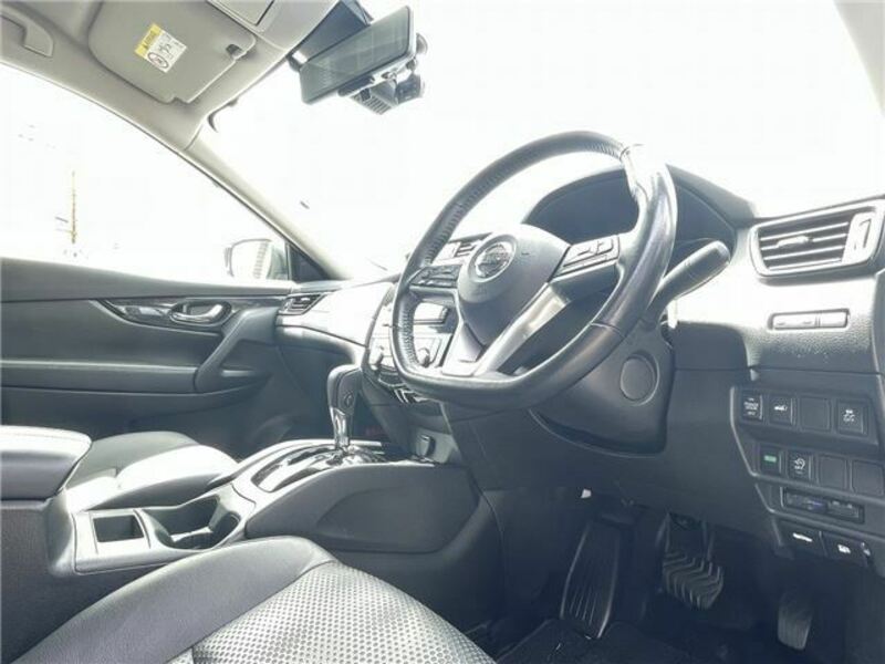 X-TRAIL-23