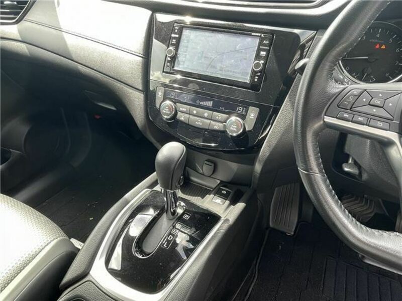 X-TRAIL-24
