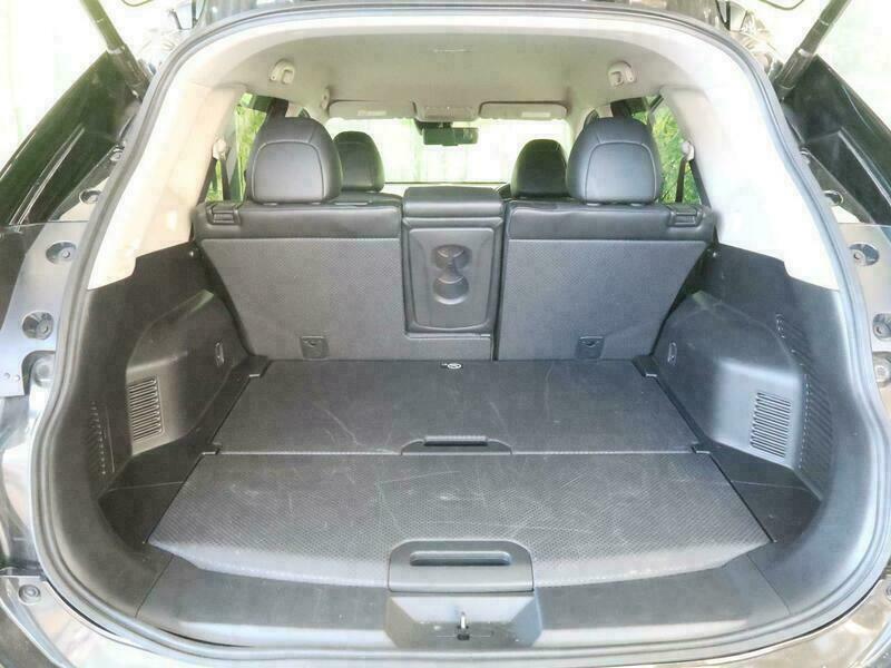 X-TRAIL