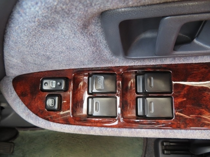 LAND CRUISER PRADO-26