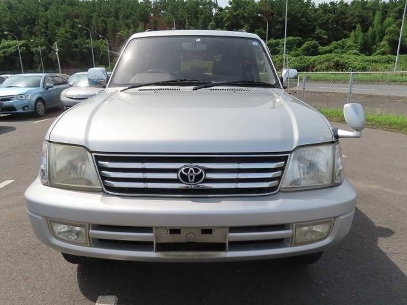 LAND CRUISER PRADO-1
