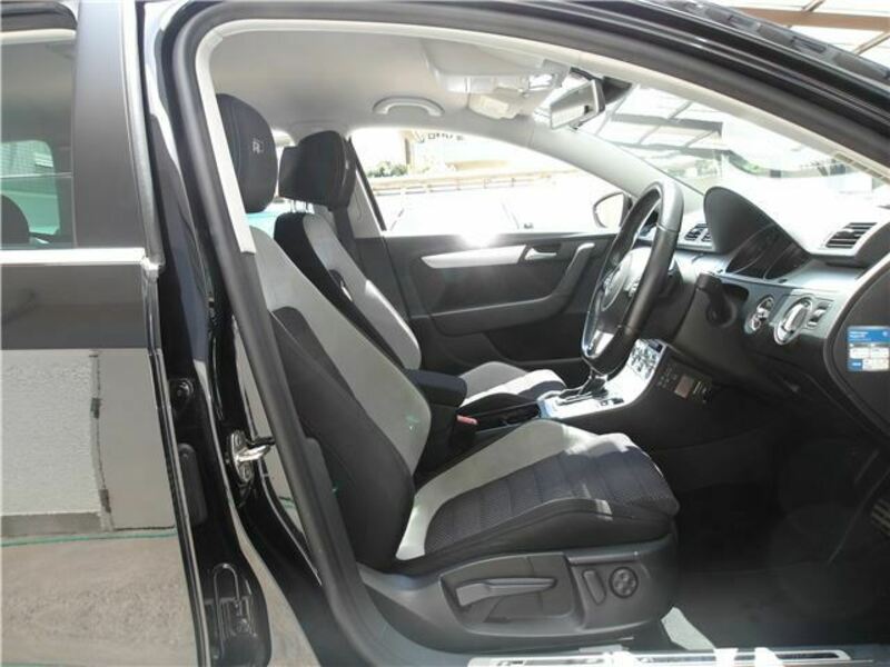 PASSAT VARIANT