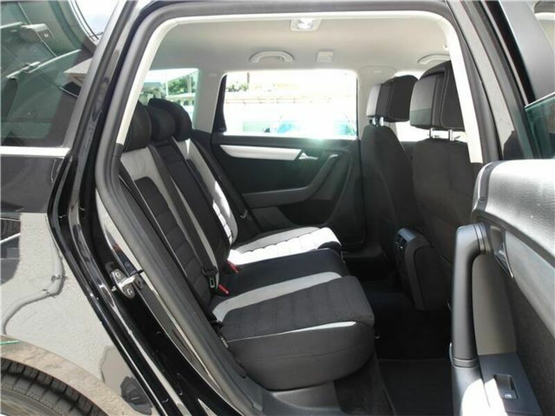 PASSAT VARIANT