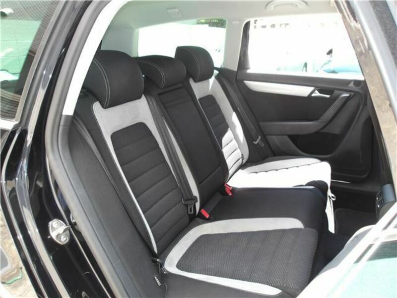 PASSAT VARIANT