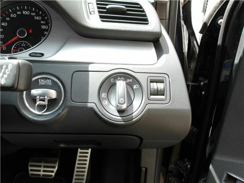 PASSAT VARIANT