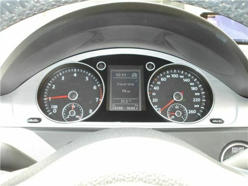 PASSAT VARIANT