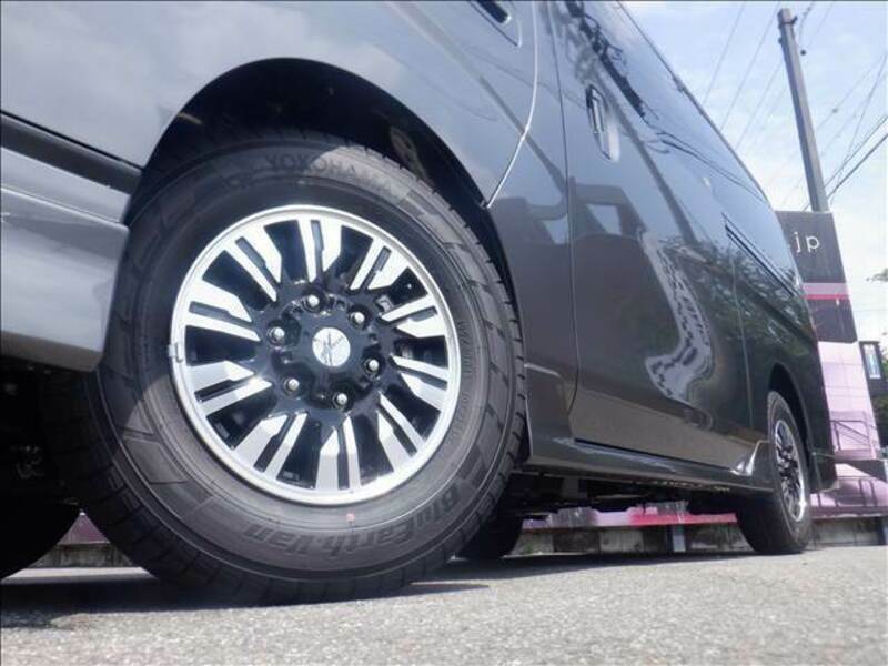 CARAVAN VAN