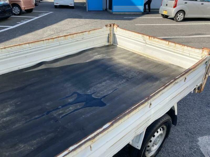 CLIPPER TRUCK