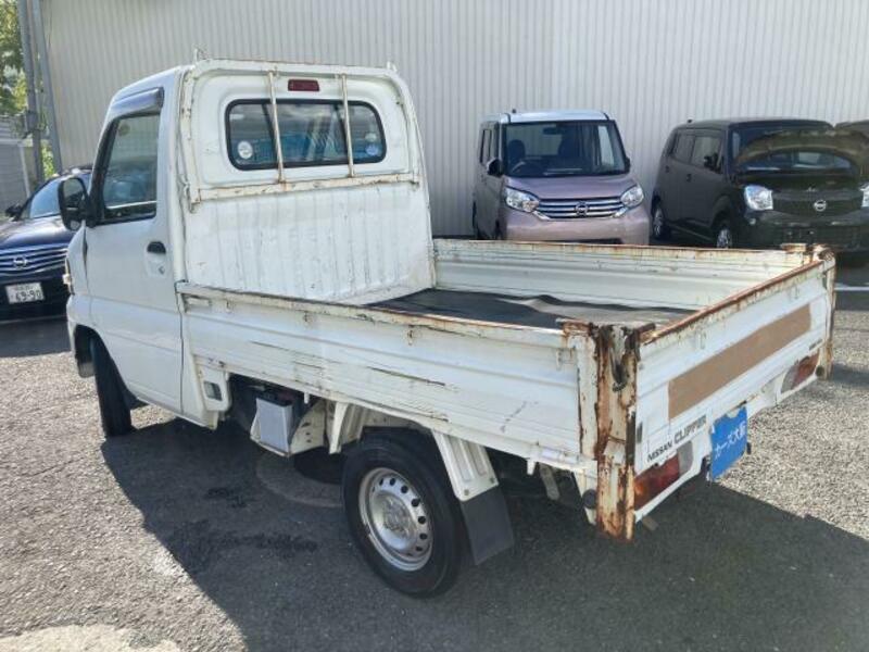 CLIPPER TRUCK