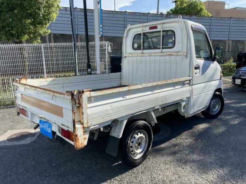 CLIPPER TRUCK