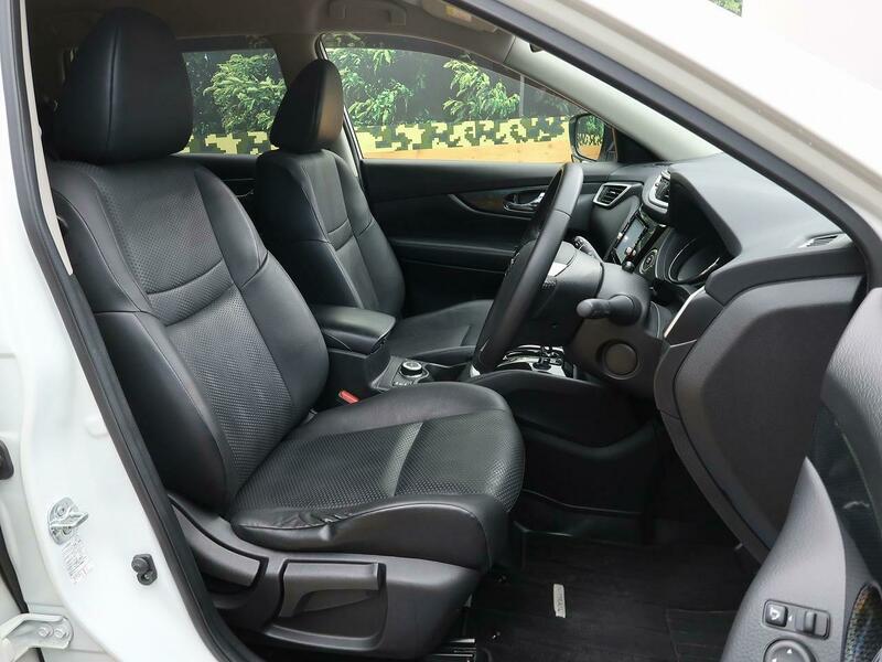 X-TRAIL-37