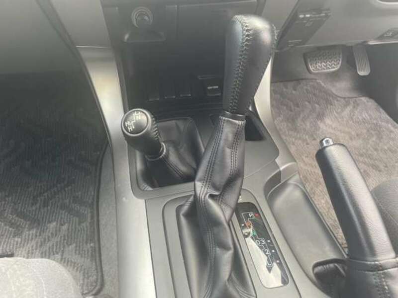 LAND CRUISER PRADO-10