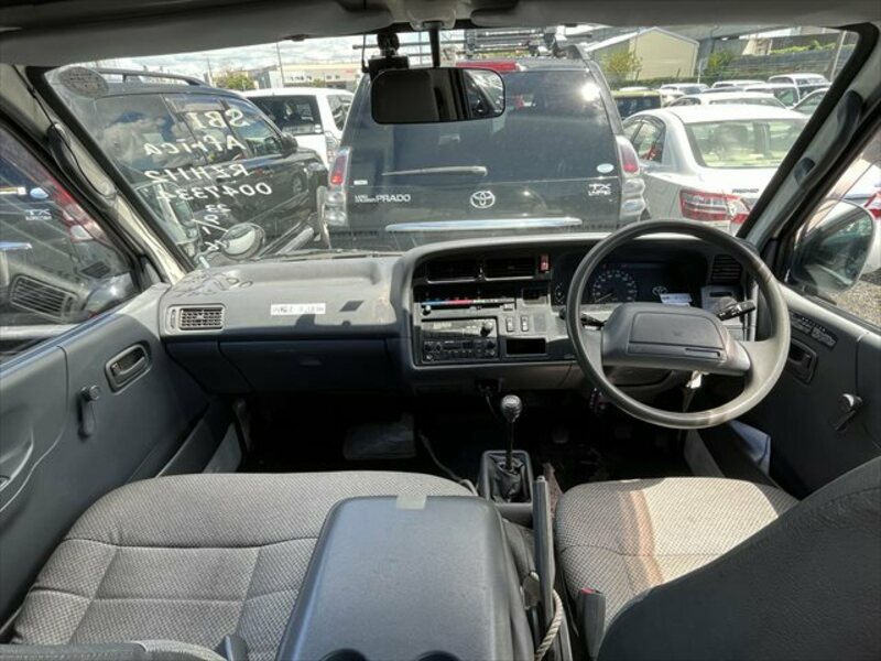 HIACE VAN