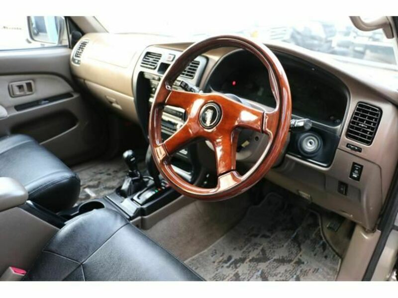 HILUX SURF
