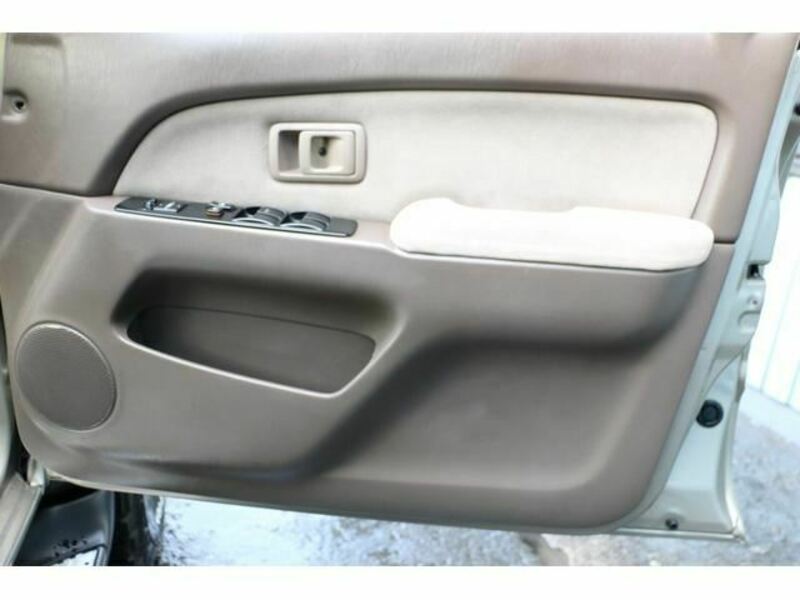 HILUX SURF