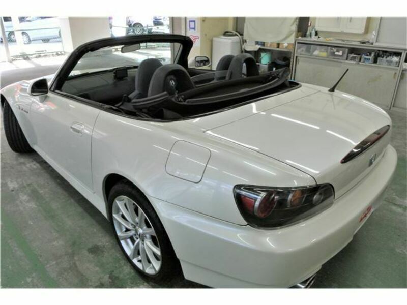 S2000