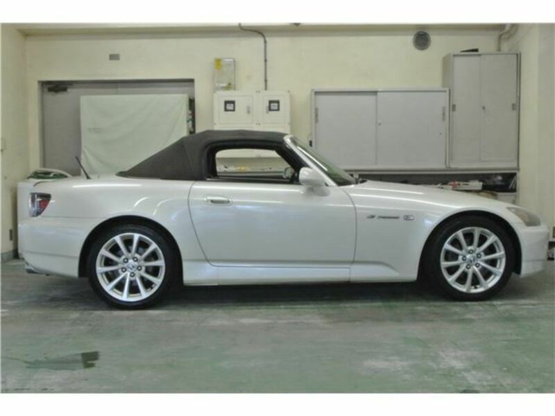 S2000