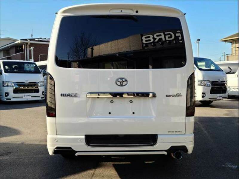 Used 2021 TOYOTA HIACE VAN 3DF-GDH206V | SBI Motor Japan
