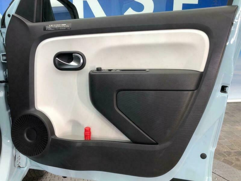 TWINGO