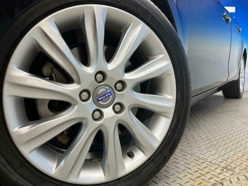 V40