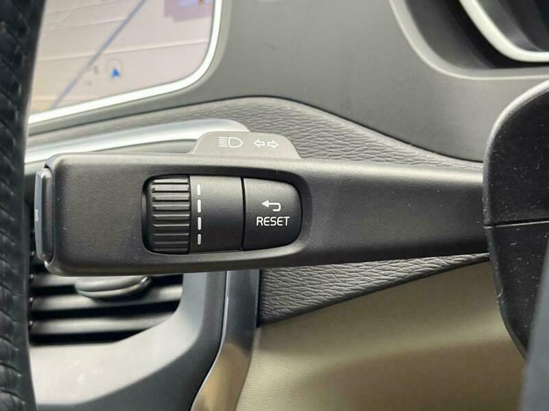 V40