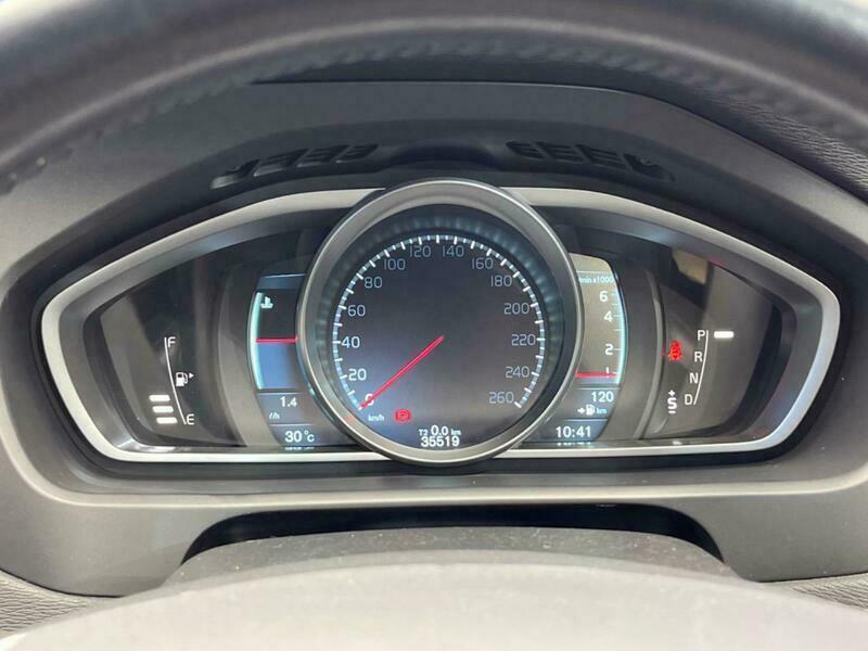 V40