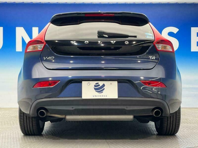 V40