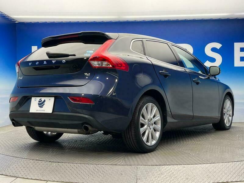 V40