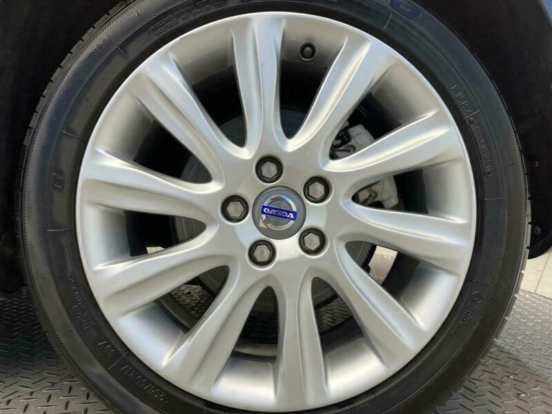 V40