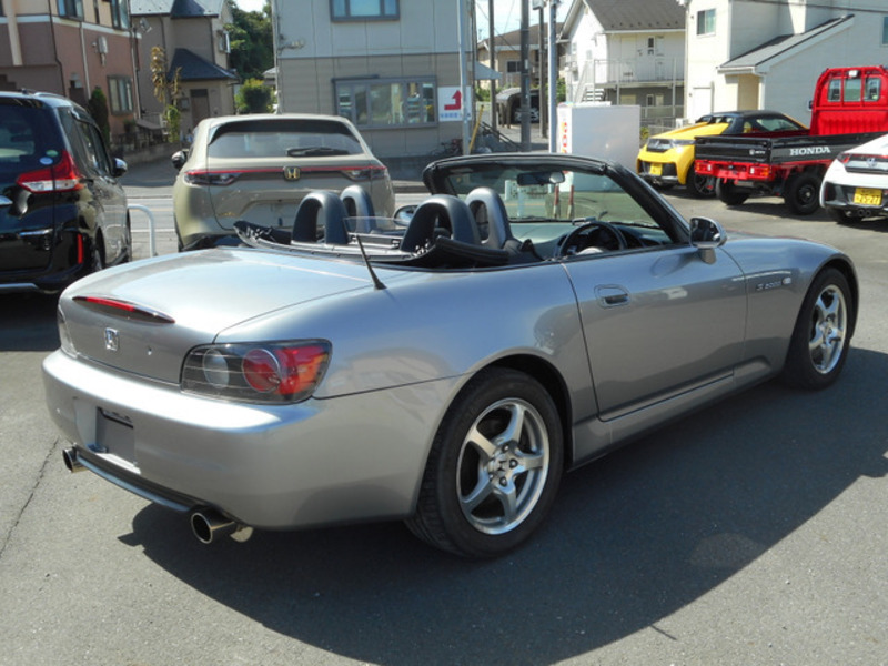 S2000