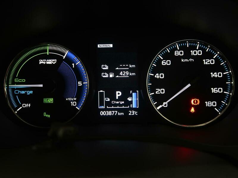 OUTLANDER PHEV